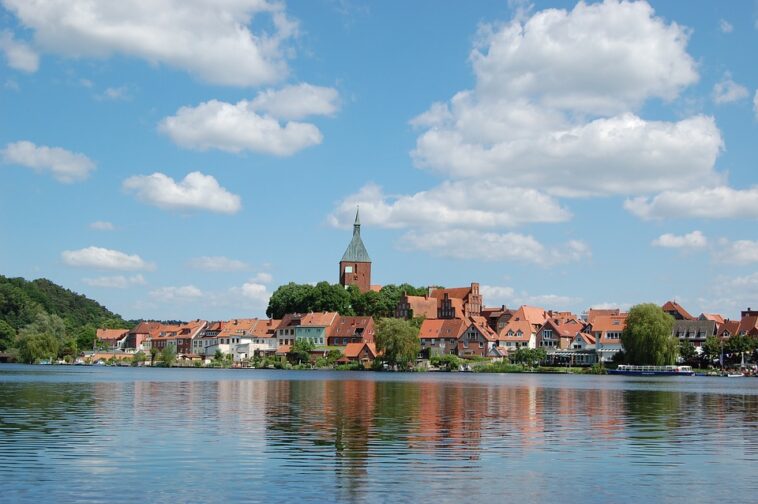 Auf den Spuren von Till Eulenspiegel: Bootfahren in seiner Heimatstadt