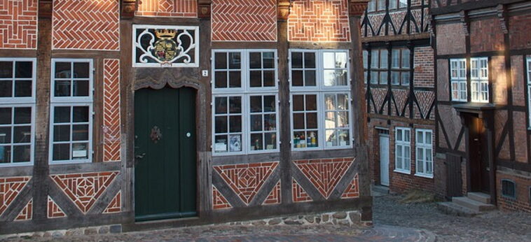Till Eulenspiegel Gebäude und Skulpturen